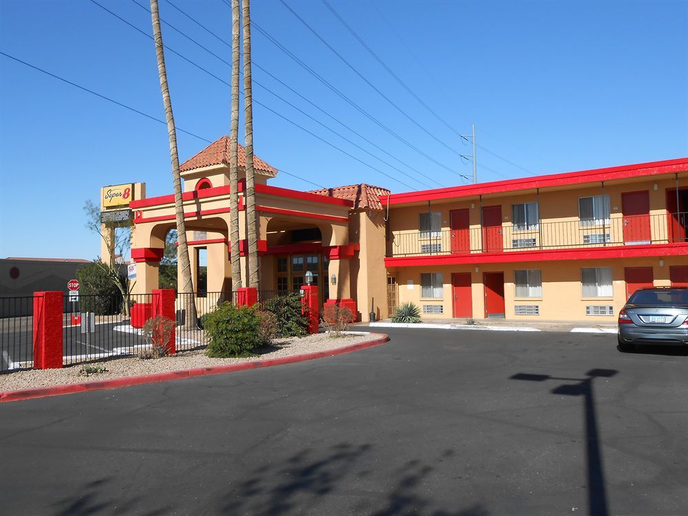 Extend-A-Suites Phoenix Exterior photo